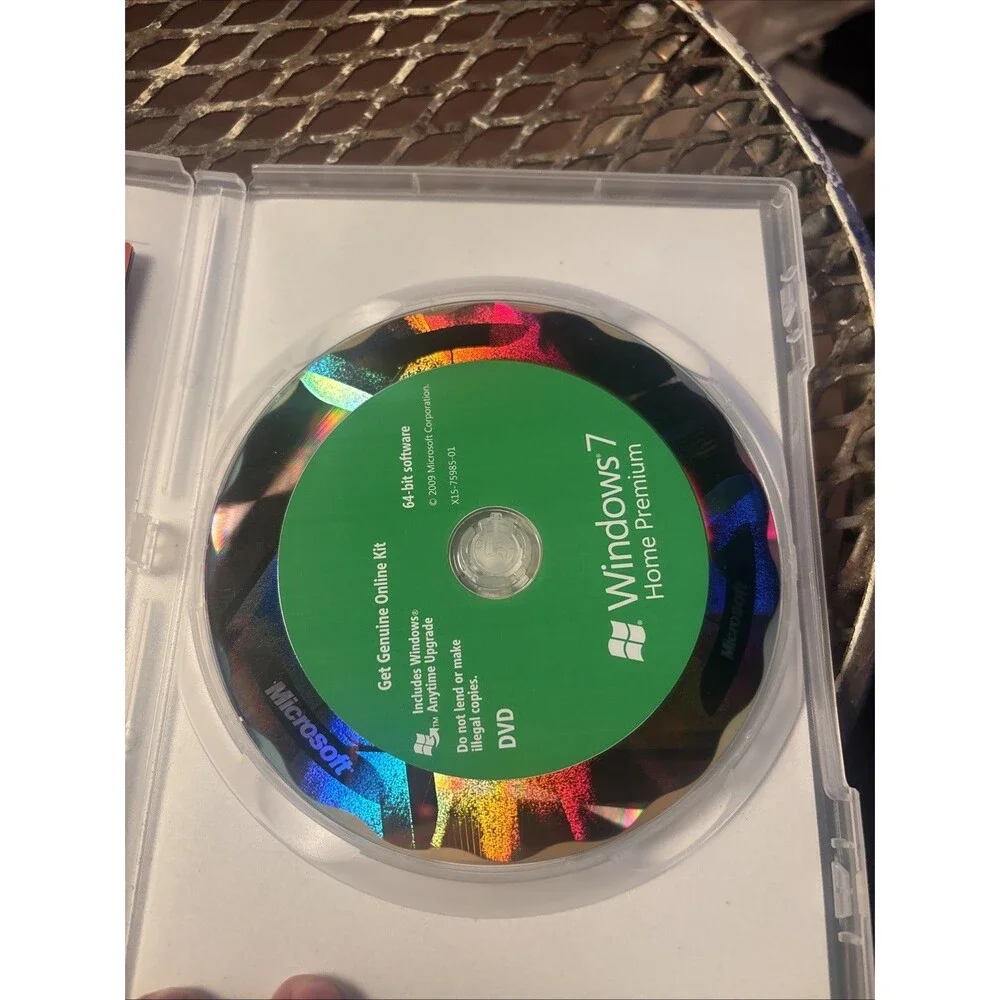 Microsoft Windows 7 Home Premium Upgrade  2 Discs 32 And 64 Bit Good Condition